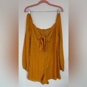 NWT ASOS 100% Cotton Mustard Yellow Floral Eyelet Tie Front Romper, size 4